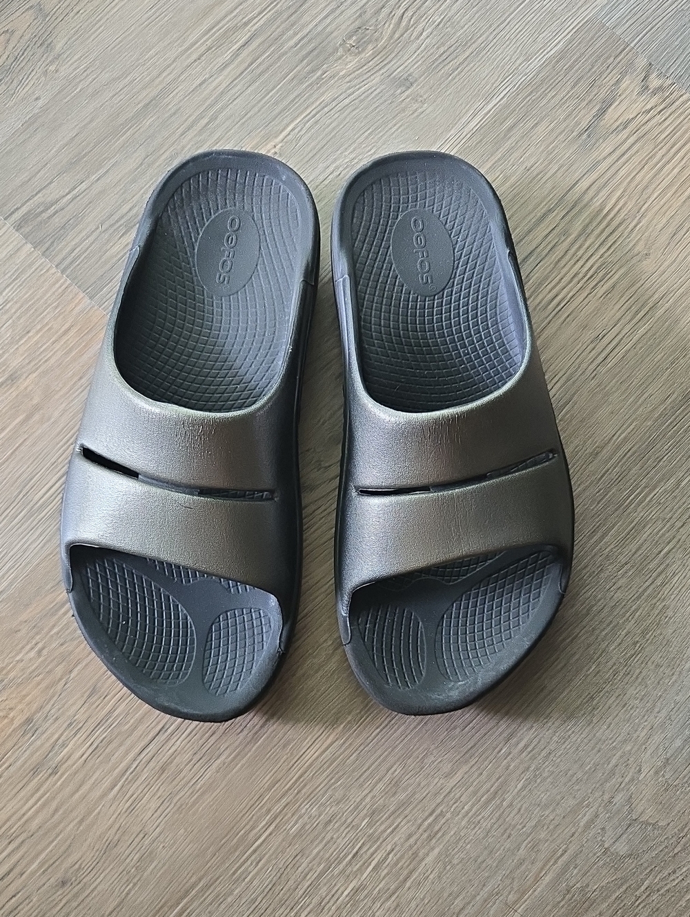 OOFOS Luxe Recovery Slide Sandals UNISEX